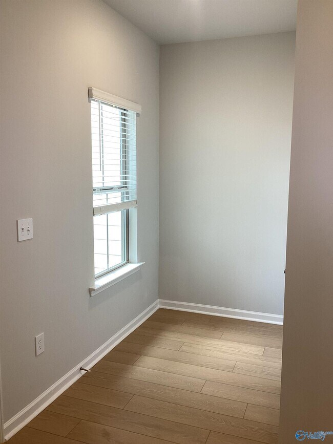 Building Photo - 231 Paca Ln
