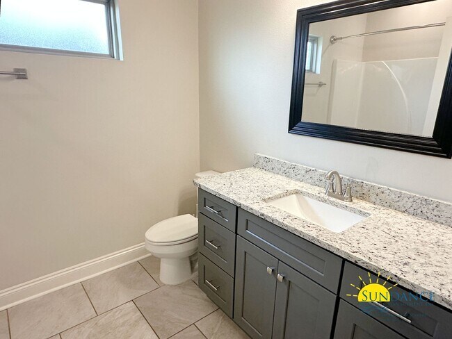 Building Photo - 2542 Lovewood Dr