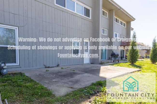 Building Photo - 633 Gallatin St