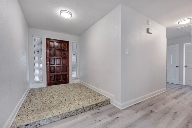 Building Photo - 10618 Sageberry Dr