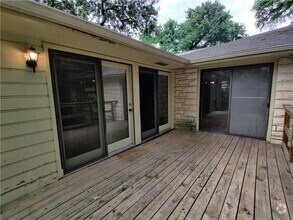 Building Photo - Welcome to Tarrytown Oasis! This delightfu...