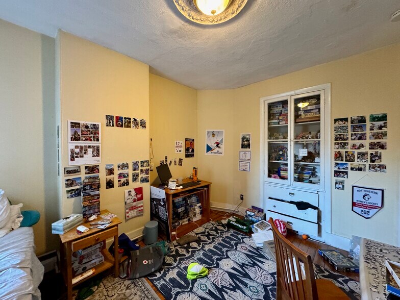 Building Photo - 1516 Tremont St