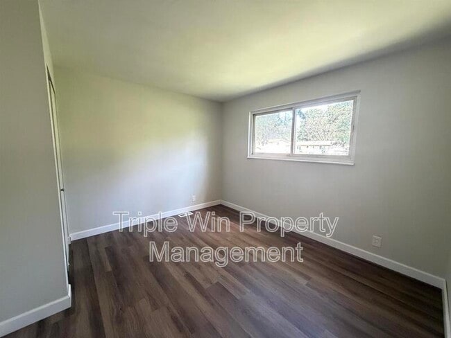 Building Photo - 1265 Central Pkwy