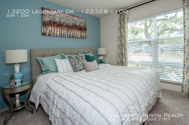 Building Photo - HighLine