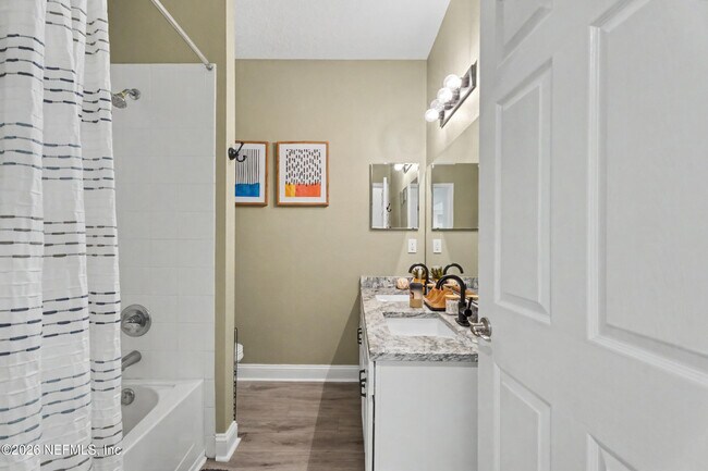 Building Photo - 12647 Julington Oaks Dr