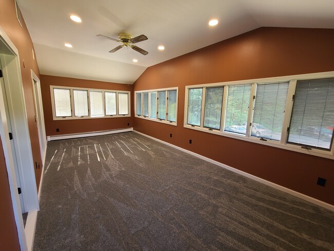 Master bedroom no bath - 1037 Calef Hwy