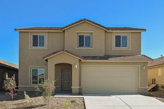 Building Photo - 10854 W Claxton Dr