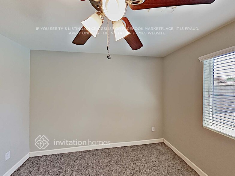Building Photo - 5424 S El Camino Dr