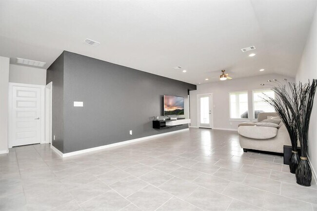 Building Photo - 7431 Teton Creek Trace