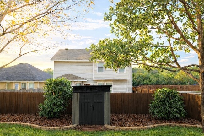 Building Photo - 169 Red Hawk Ridge