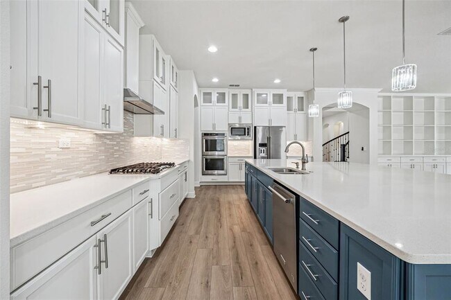 Building Photo - 10819 Savona Way