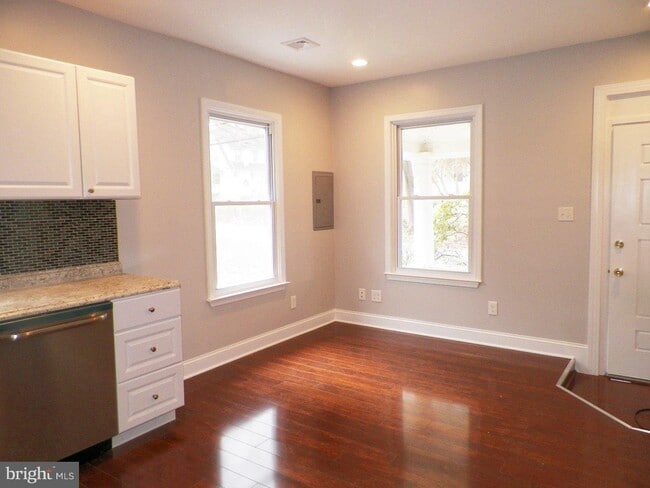 Building Photo - 132 Paoli Pike