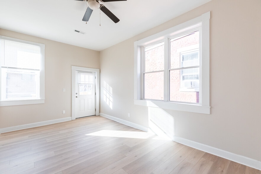 Primary Bedroom - 2141 Freeman Ave