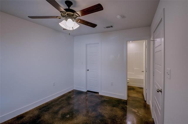 Building Photo - 402 Garrett Ct