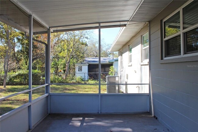 Building Photo - 840 Susan Dr