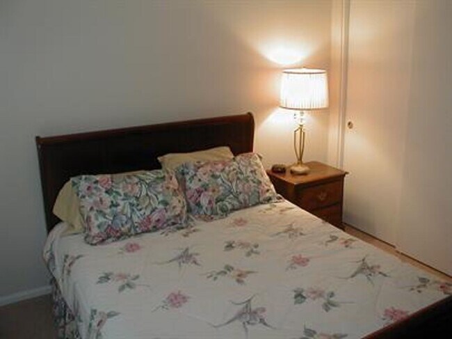 Building Photo - Welcome to Suncity 55+ Community