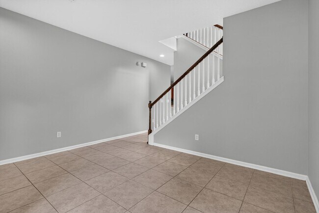 Building Photo - 13685 Goodson Pl