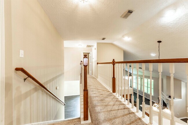 Building Photo - 2608 Leroy St