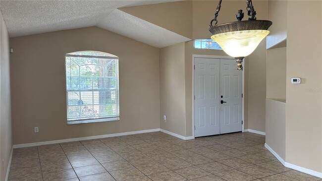 Building Photo - 252 Bramley Ct
