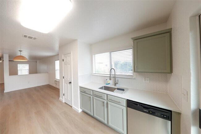 Building Photo - 11254 Dublin Cir