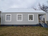 Building Photo - 2520 Ave U