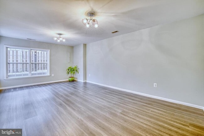 Building Photo - 5742 Governors Pond Cir