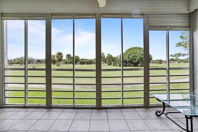 Building Photo - 2651 S Course Dr