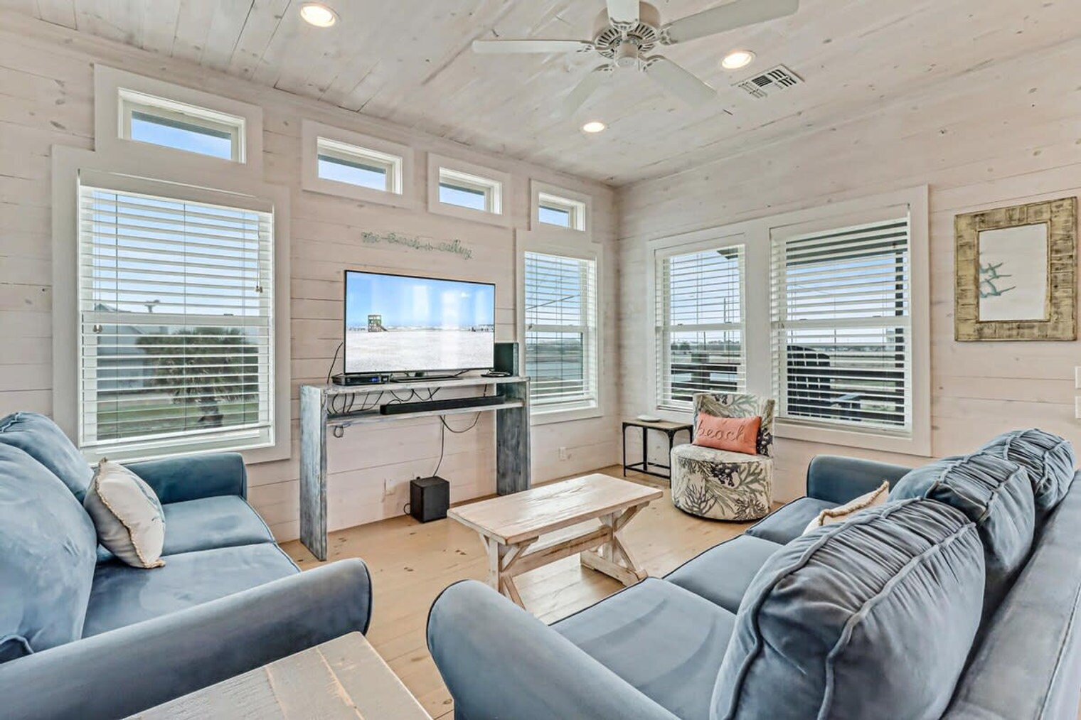 Building Photo - 2727 Eleventh Street-SI ID1023271P