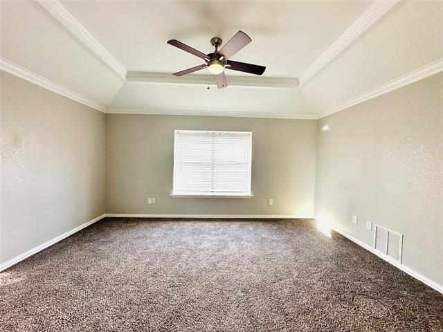 Building Photo - 2032 Greenview Dr