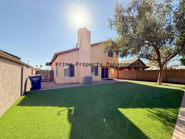 Building Photo - 2534 W Orchid Ln