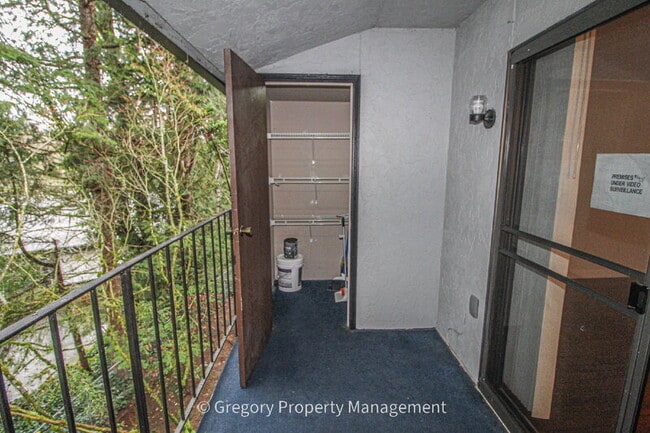 Building Photo - 12029 100th Ave NE