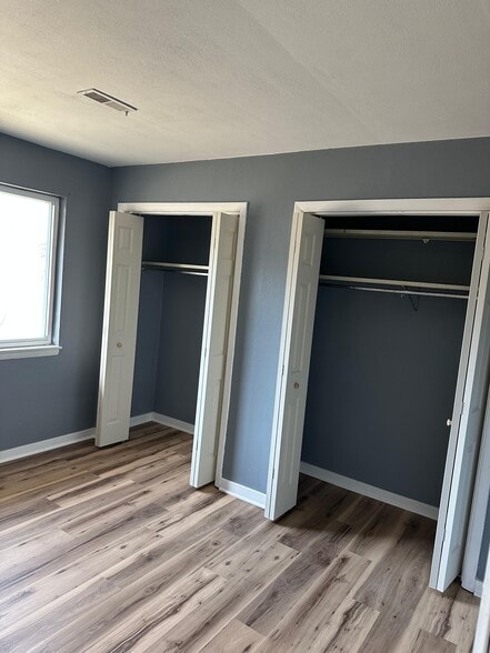 Building Photo - 4015 N Laramie St