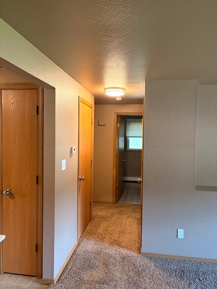 Building Photo - 2074 Marlee Ln