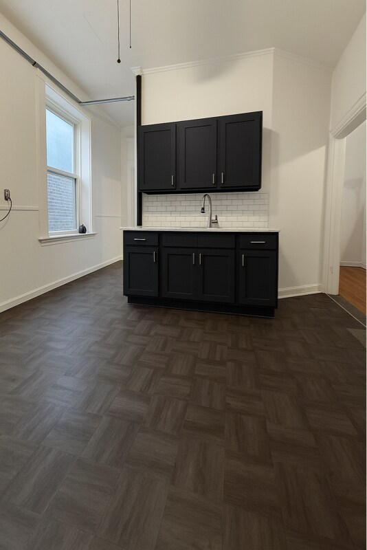 Building Photo - 2161 W Coulter St