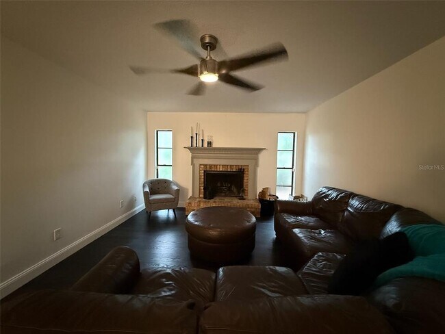 Building Photo - 8004 Beltrees Ct