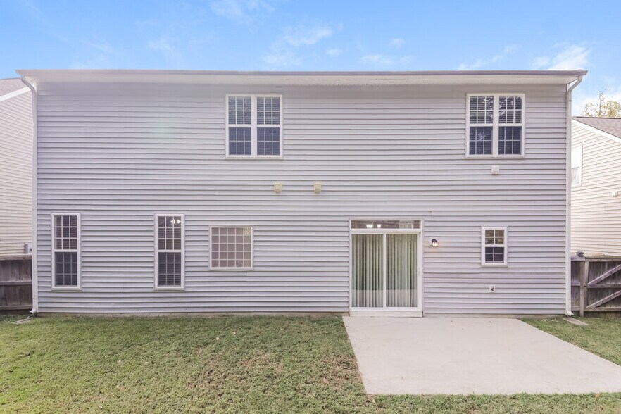 Building Photo - 116 Pearson Place