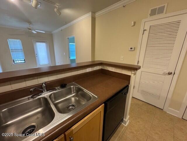 Building Photo - 6470 Borasco Dr