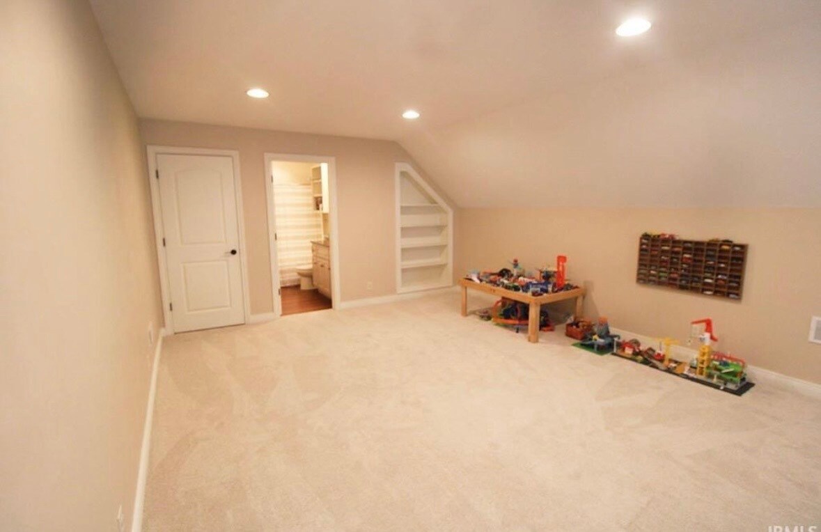 Building Photo - 1512 Victoria Green Blvd