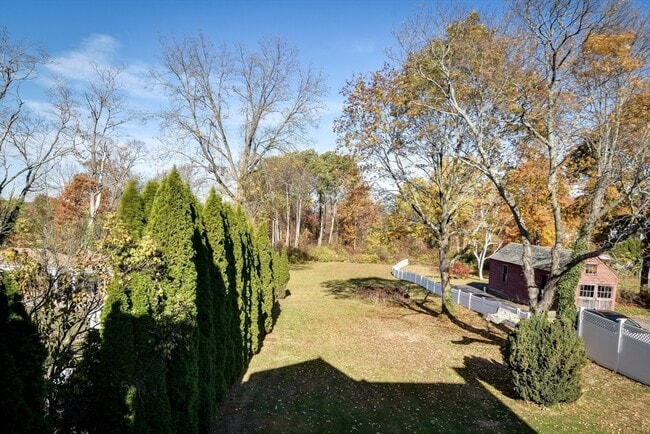 Building Photo - 110 Main St