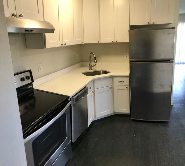 Interior Photo - 510 5th Ave