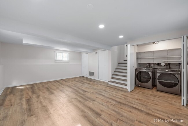 Building Photo - 1019 Maple St