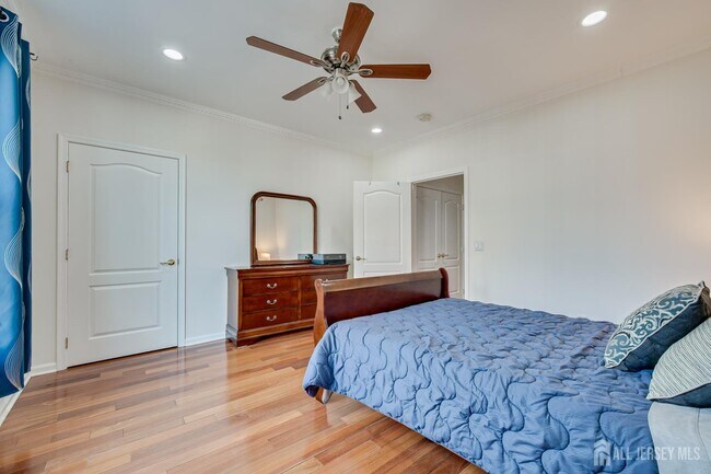 Building Photo - 2822 Edward Stec Blvd