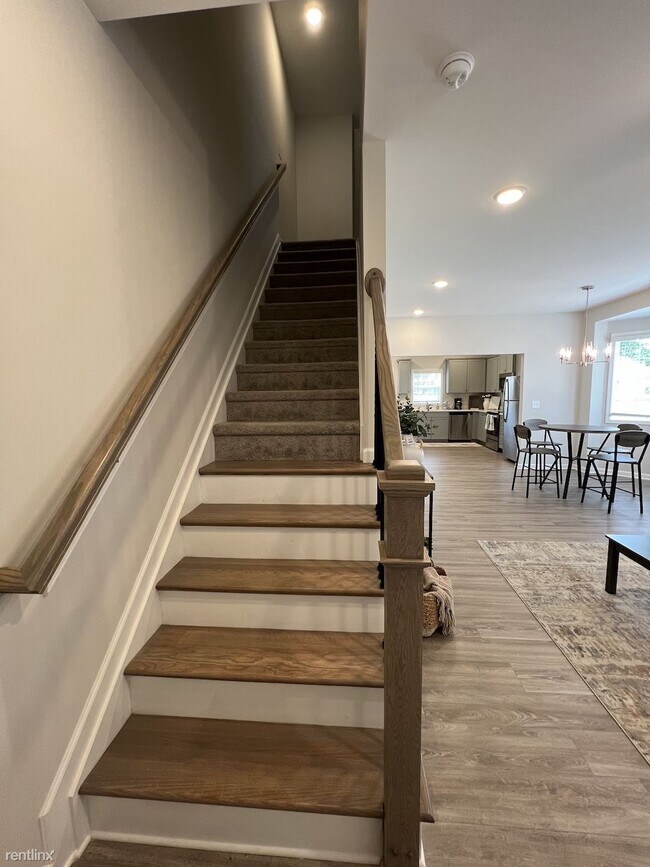 Building Photo - 2 br, 2.5 bath House - 3704 S Mebane St