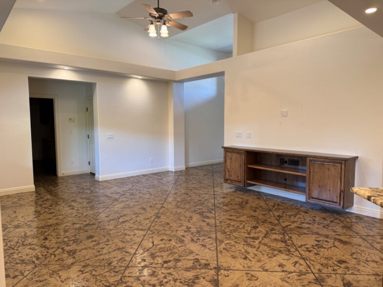 Building Photo - 1505 W 1270 N