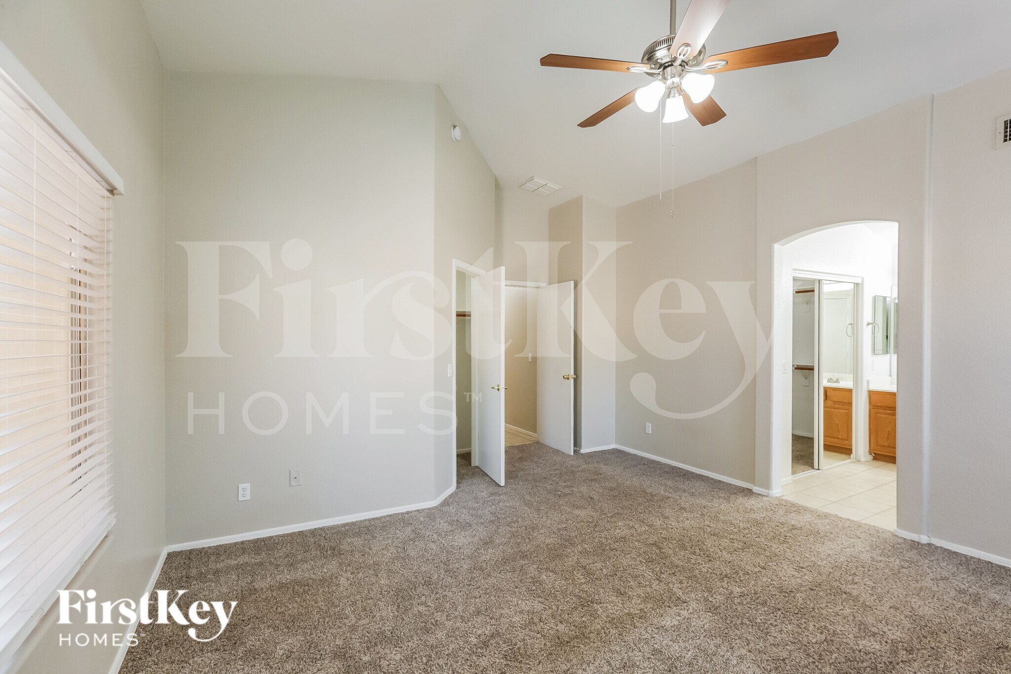 Building Photo - 14944 N 133rd Dr