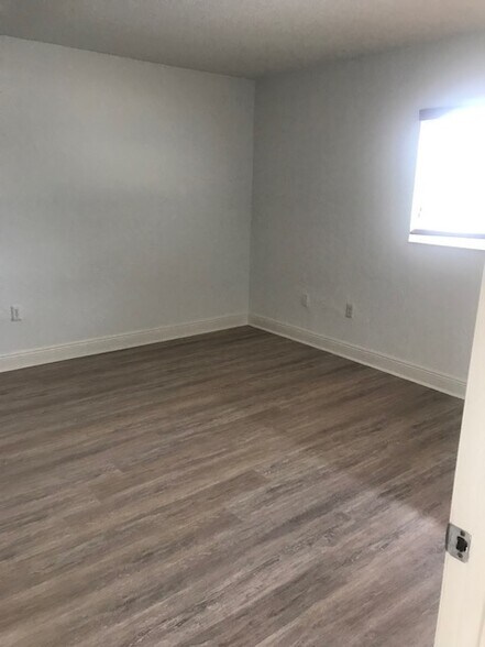 Building Photo - 8475 SW 94th St