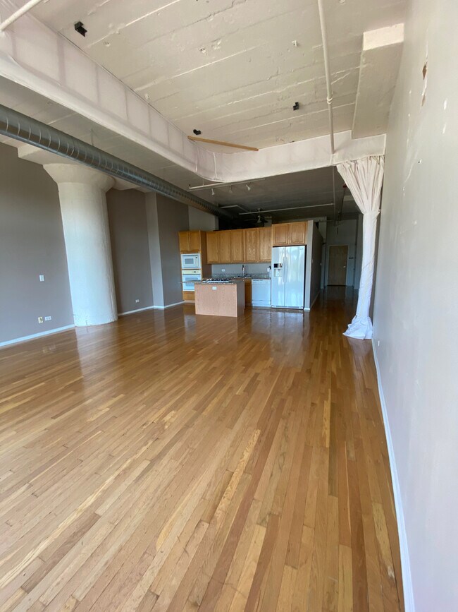 Building Photo - 1530 S State St