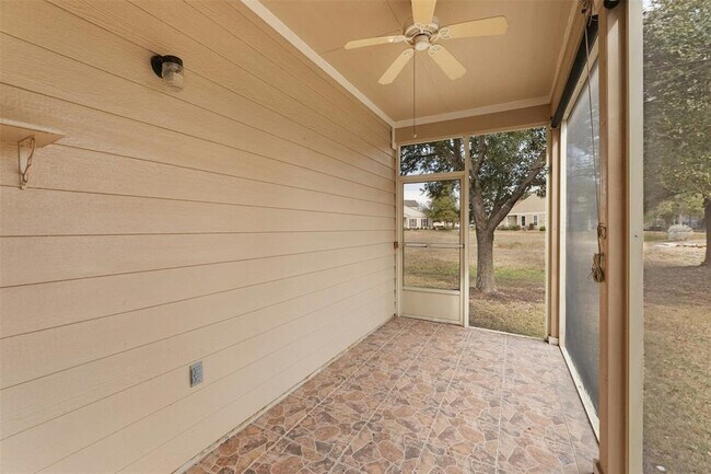 Building Photo - 104 Honey Creek Trail