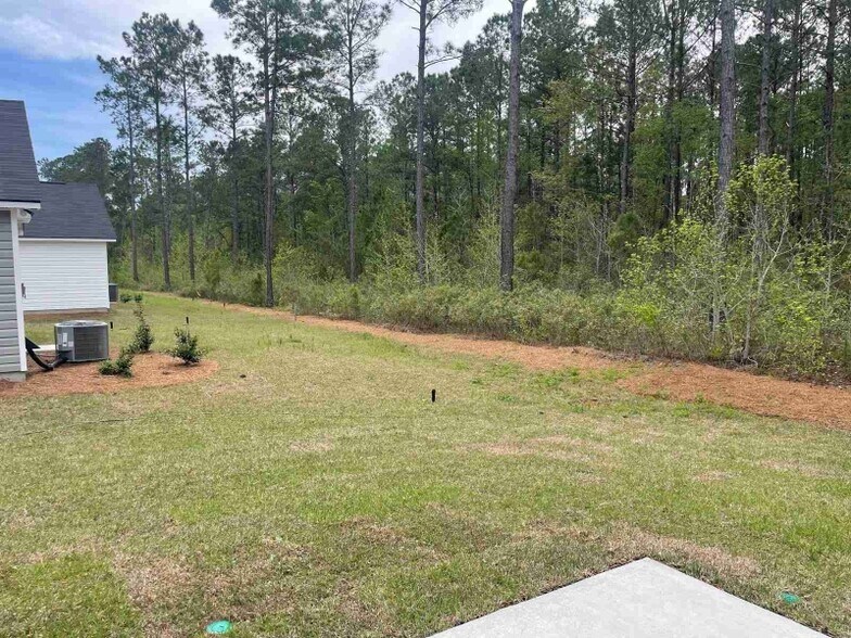 Building Photo - 454 Ladyfish Loop NW