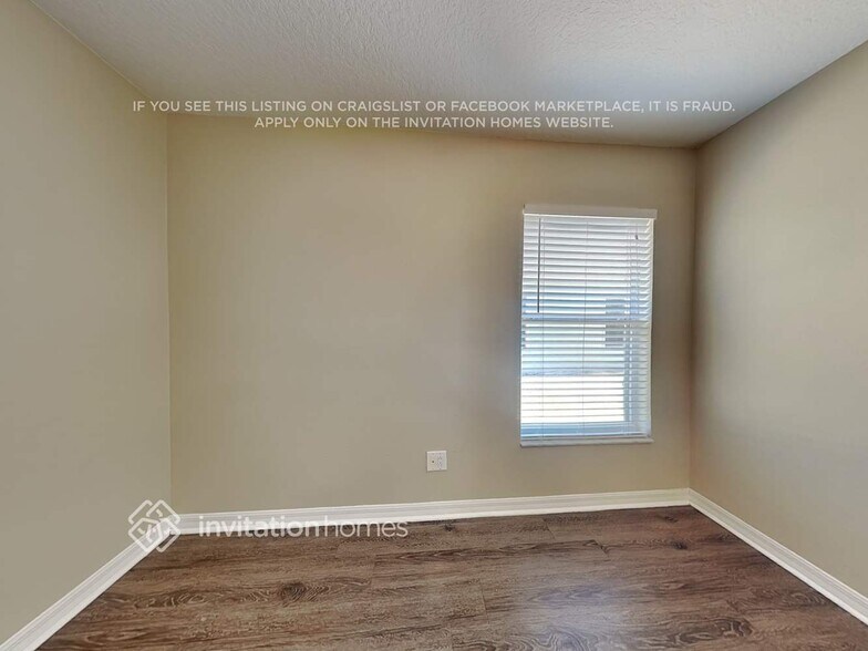 Building Photo - 10618 Lakeside Vista Dr